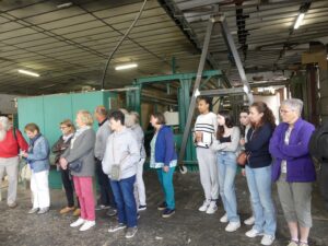 Club des ainés de Fondamente en visite à la Filature Colbert en Aveyron le 4 juillet 2024